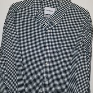 A Goodfellow & Co standard long sleeve button down